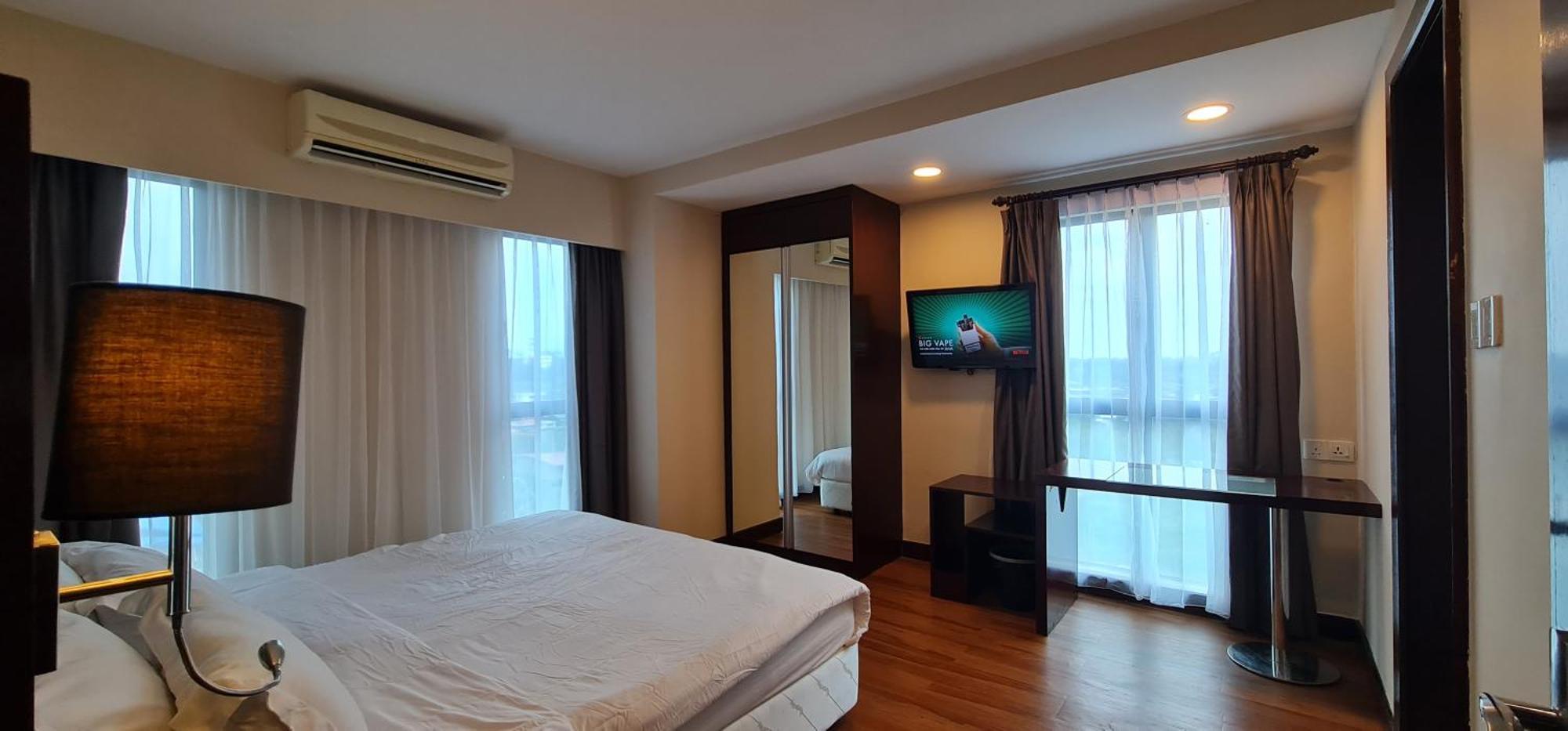 Bv2 2 Bedrooms Kk Centre Near Imago *