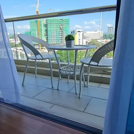 Bv2 Hotelsuite Homestay 2 Bedrooms Kk City Centre Near Imago Kota Kinabalu Exterior photo