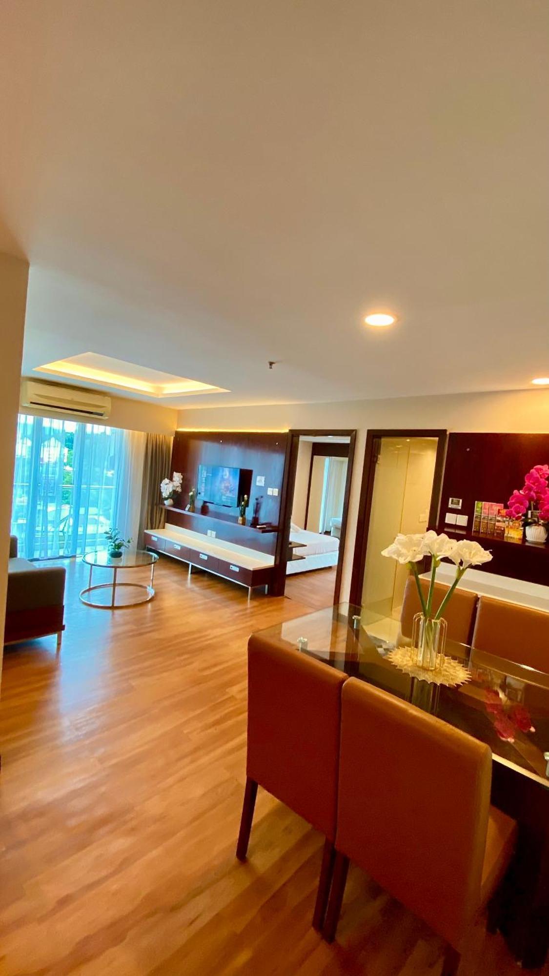 Bv2 2 Bedrooms Kk Centre Near Imago *